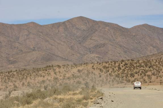 Fiona enfrenta estradas de rípio e lindas paisagens na viagem entre Potosí e Tarija - Boívia